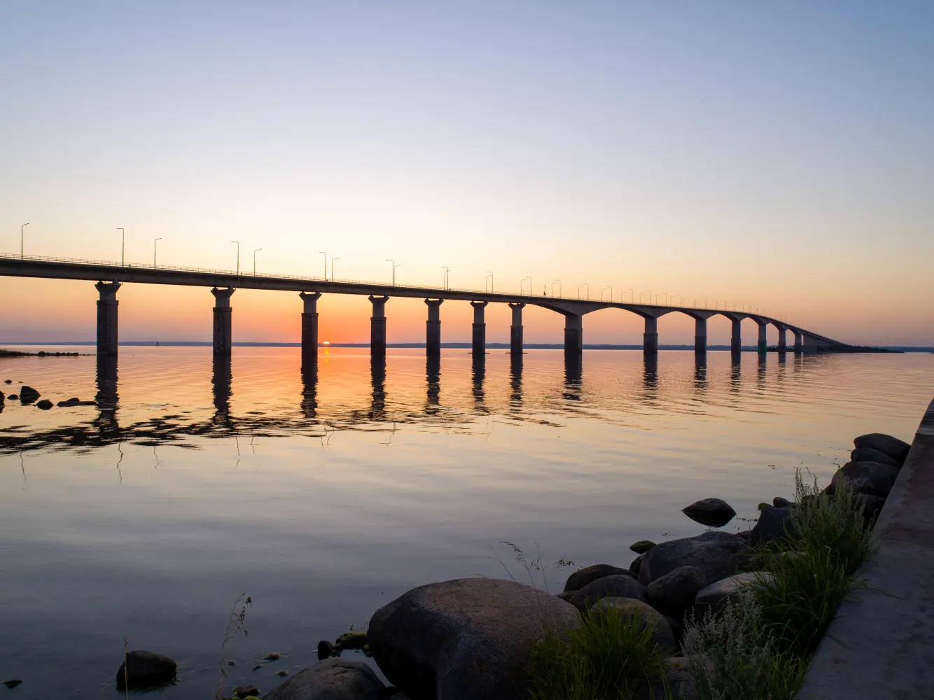 Ölandsbron i solnedgång