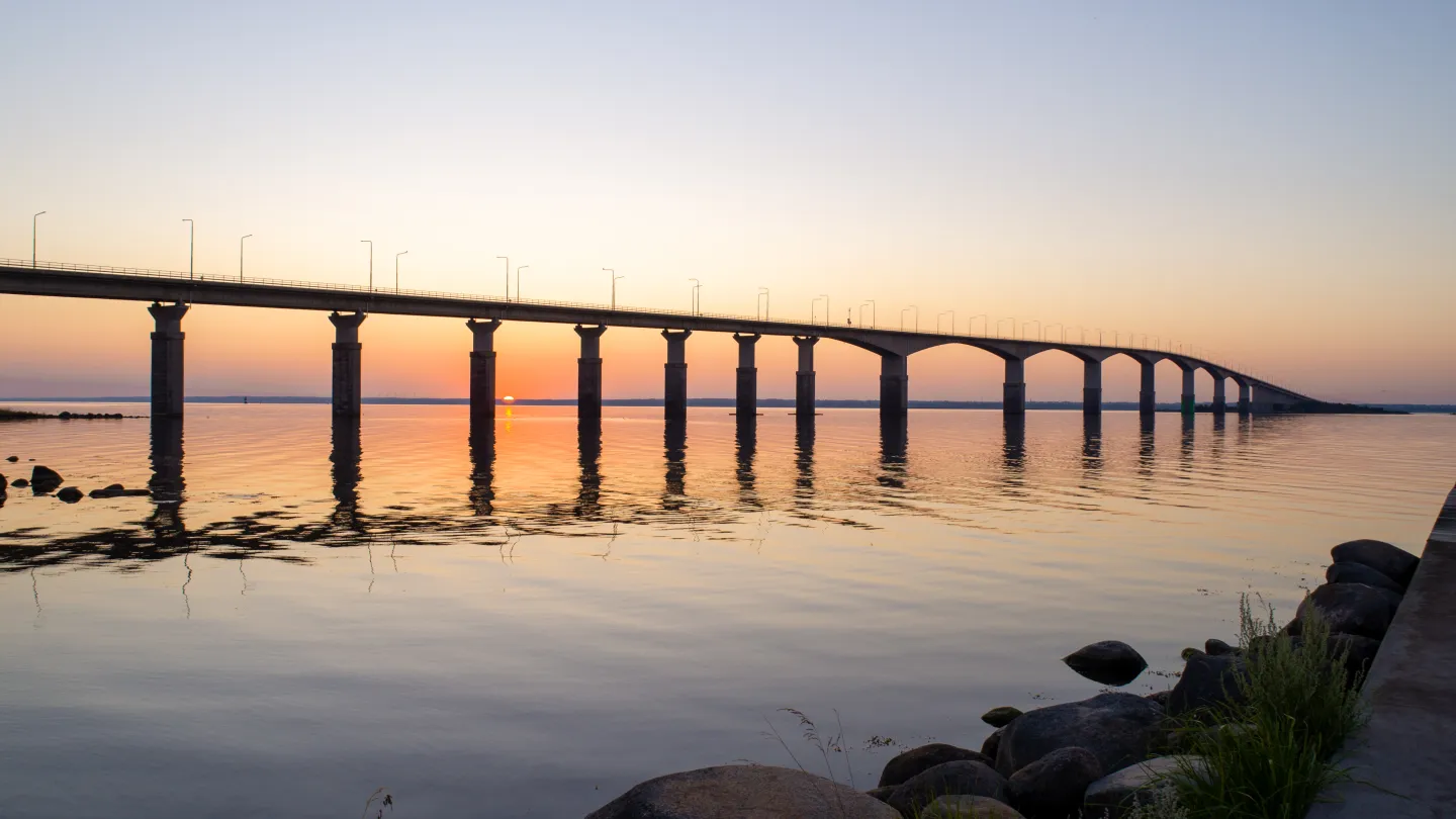 Ölandsbron i solnedgång